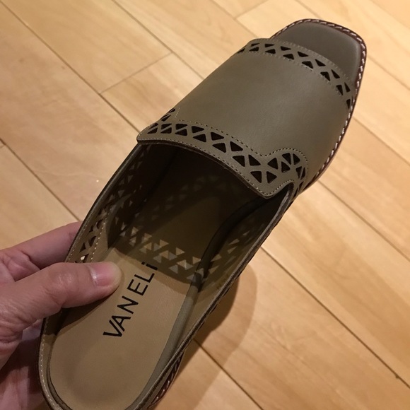 Vaneli sandals - Picture 3 of 6